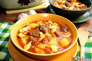 Будапештский гуляш c чапетками