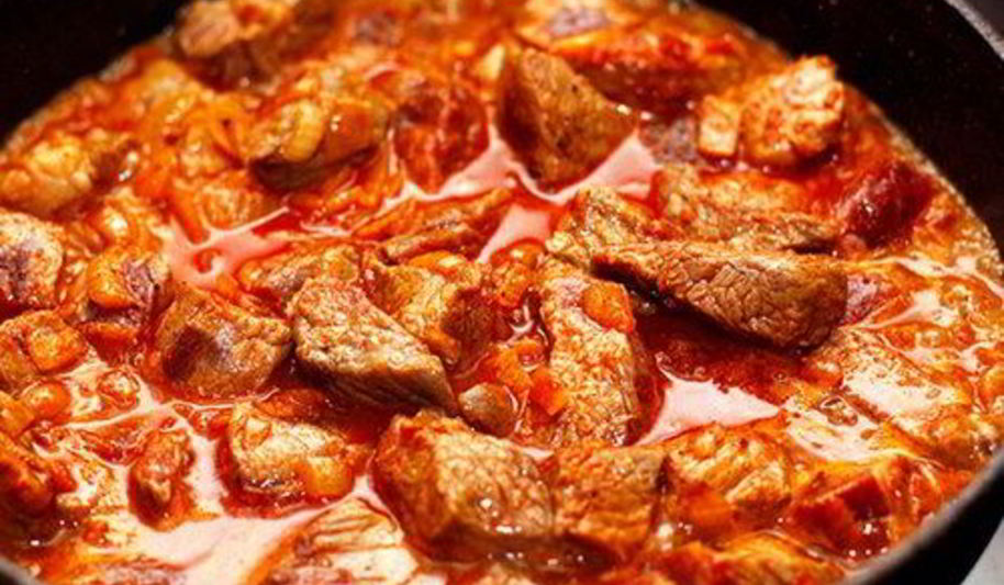 Рецепт гуляша говяжий с овощами в мультиварке