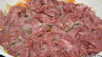 гуляш из говядины с кинзой