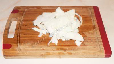 гуляш из говядины с подливкой