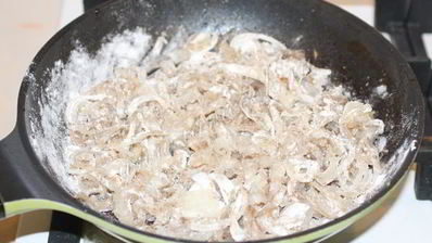 гуляш из говядины с подливкой