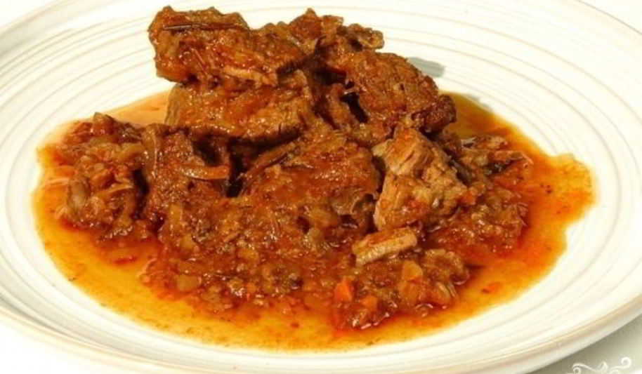 Рецепт гуляша из говядины с томатной пастой