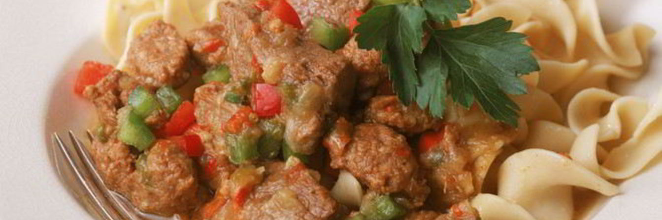 Гуляш из говяжьей печени