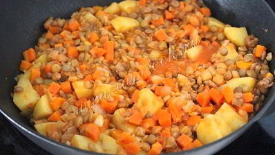 гуляш из картофеля и чечевицы