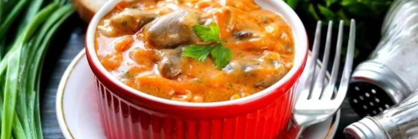 Гуляш из куриных сердечек