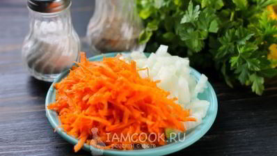 гуляш из куриных желудков