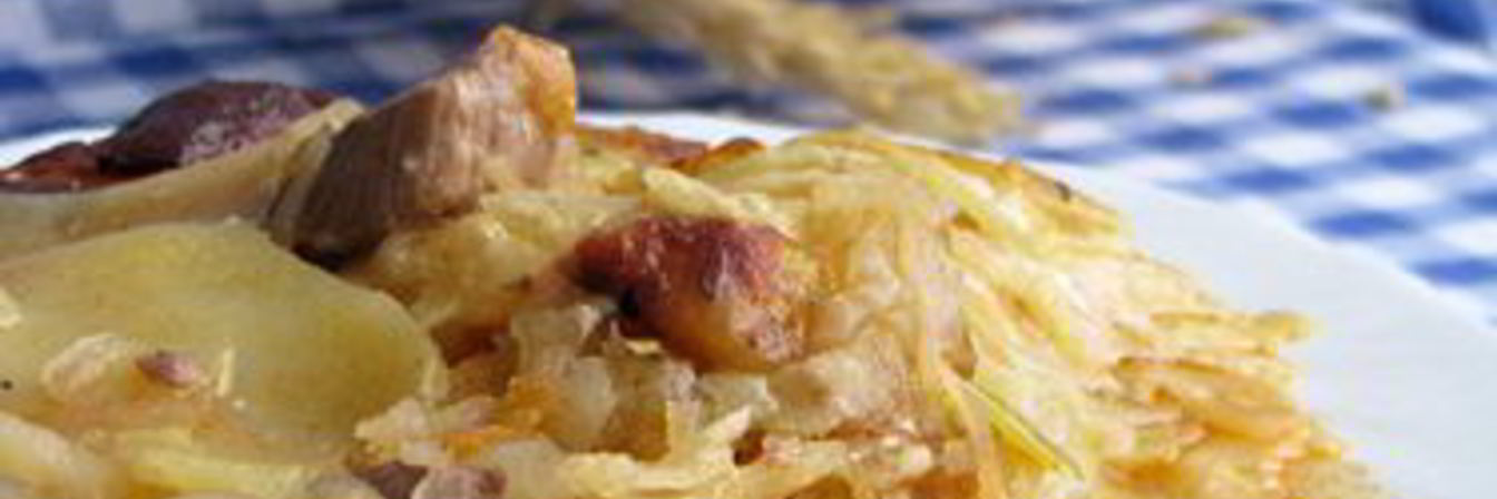 Гуляш из квашеной капусты под картофельным гратеном