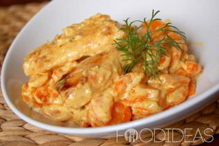 Гуляш из свинины со сметаной