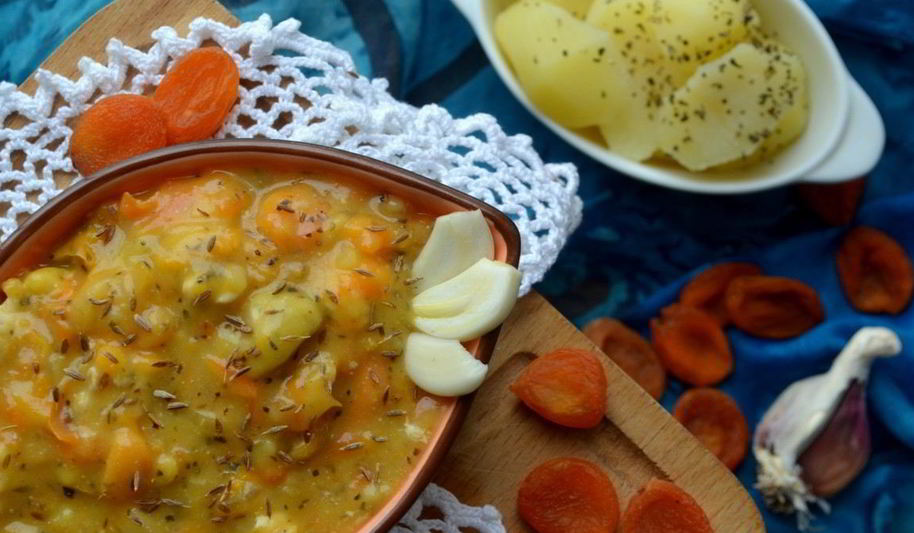 Рецепт гуляша по-восточному с курагой