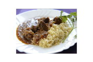 Гуляш с булгуром