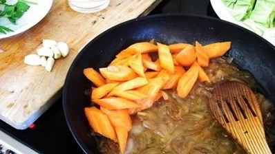 гуляш с капустой