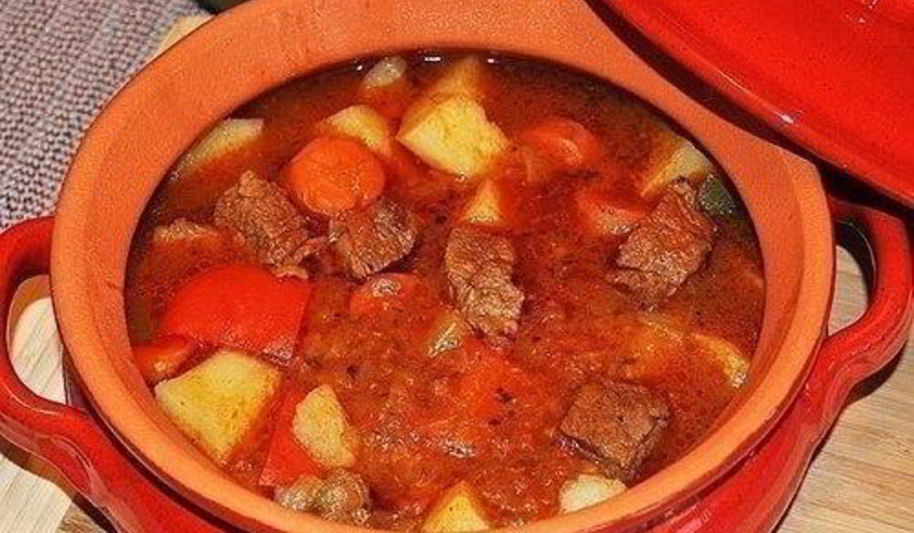 Рецепт гуляша с овощами на пиве