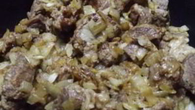 гуляш с подливкой в мультиварке