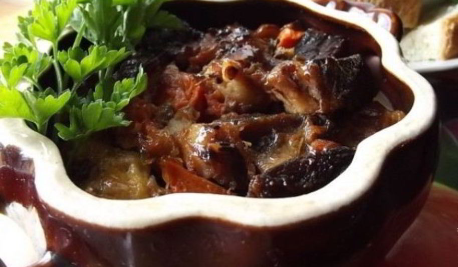 Рецепт гуляша в горшочке в духовке