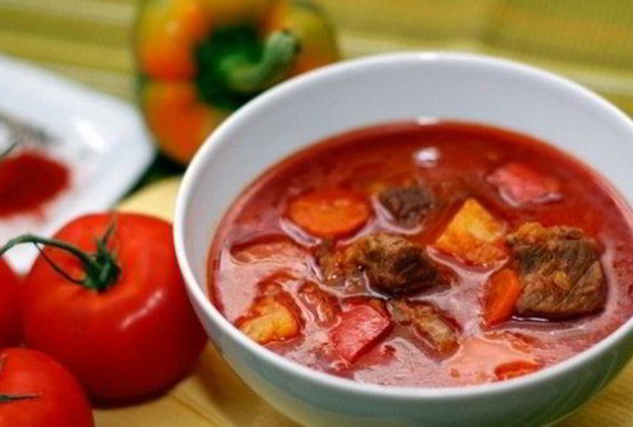 Суп-гуляш из говядины с картофелем по-закарпатски