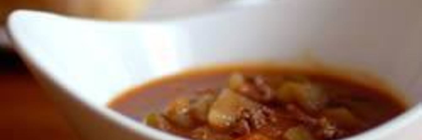 Венгерский гуляш с консервированной фасолью