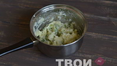 картофельное пюре с чесноком и базиликом