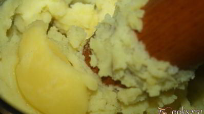 картофельное пюре с плавленым сыром и топленым сливочным маслом невесомость