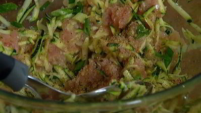 котлетки из индейки с цукини и мятой