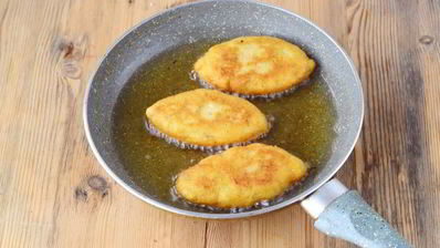 котлеты картофельные с грибной подливкой