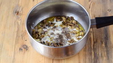 котлеты картофельные с грибной подливкой