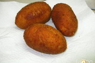 Котлеты по-киевски с сыром и грибами