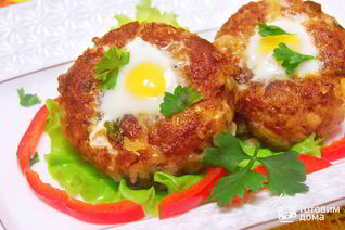 Котлеты с перепелиными яйцами Павлиний глаз