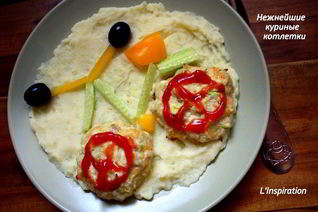 Куриные котлетки с кабачком и сыром