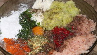 куриные котлеты с творогом и овощами