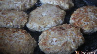 мясные котлеты с картофелем