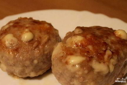 Мясные котлеты с сыром