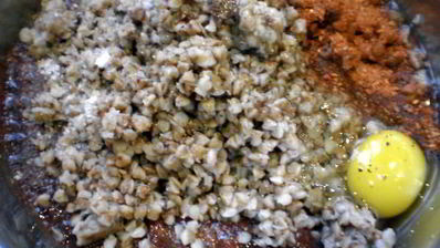 печеночные гречаники в сетке