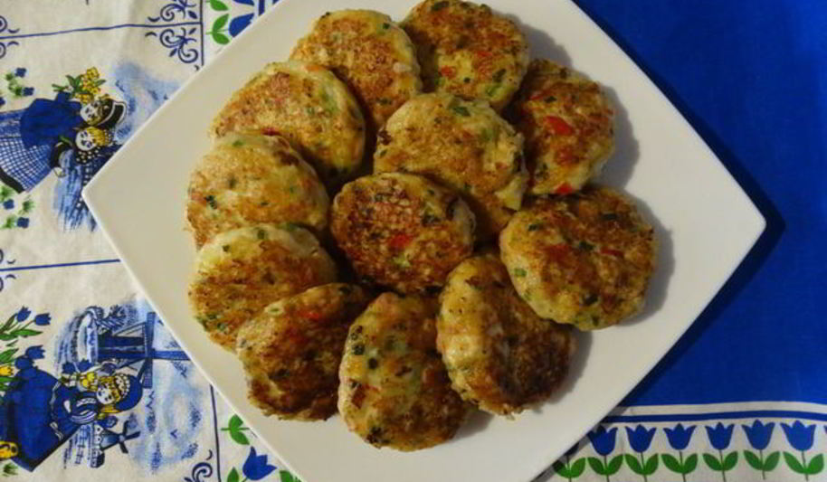 Рецепт рыбных котлет с крабовыми палочками