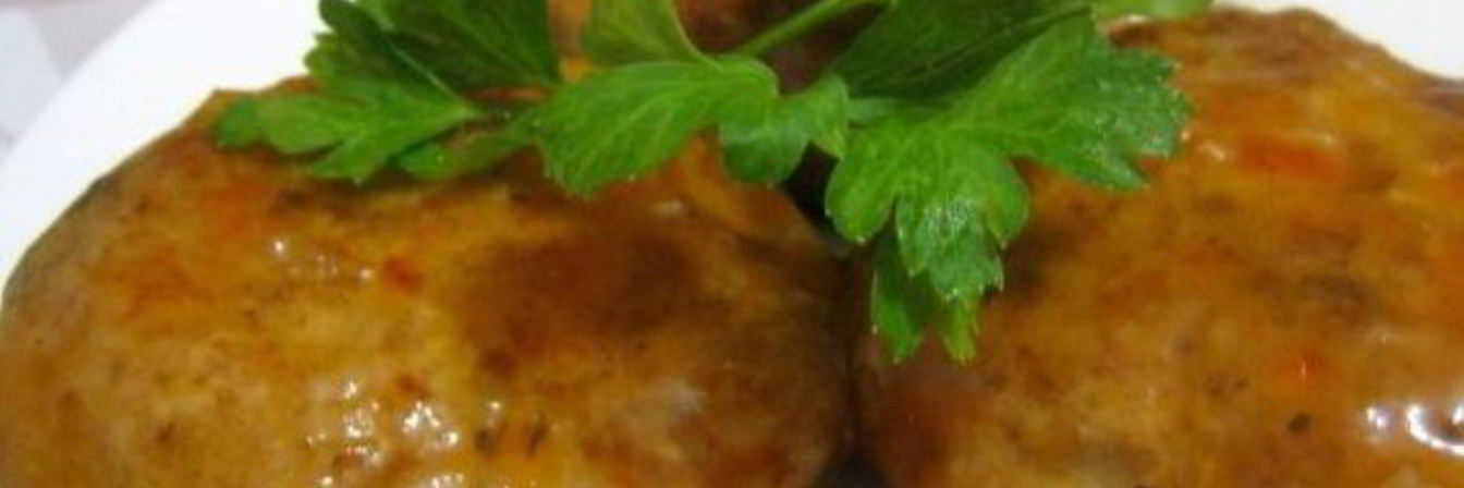 Рыбные котлеты с подливкой