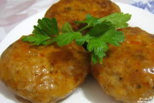 Рыбные котлеты с подливкой