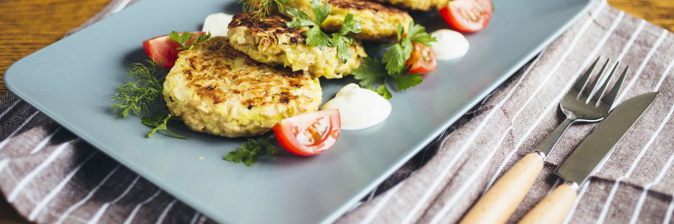 Вегетарианские котлеты из кабачков