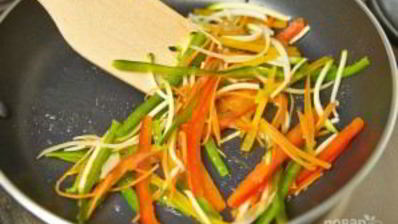 лапша с брокколи