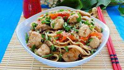 лапша удон с курицей