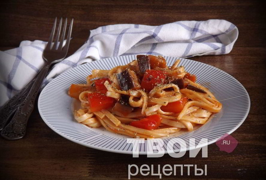 Лапша удон с овощами в кисло-сладком соусе