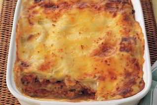 Итальянская лазанья с курицей и грибами