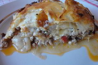 Лазанья из капусты и свинины