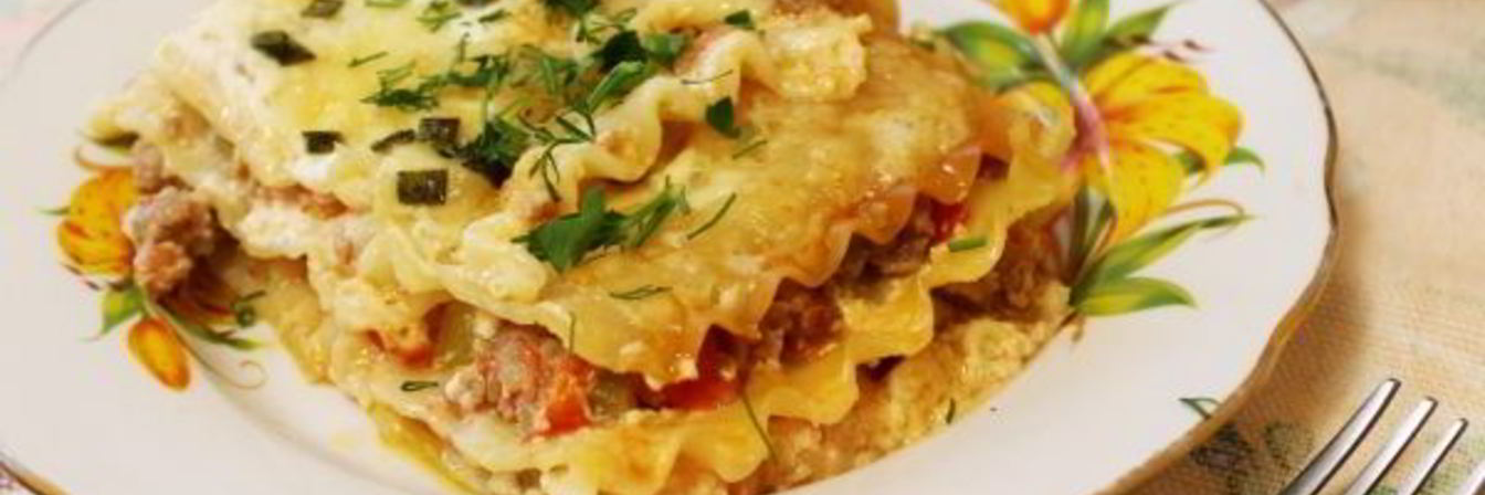 Лазанья с фаршем, помидорами и сыром