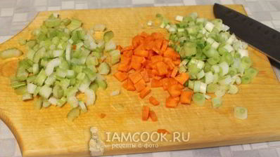 лазанья с фаршем, помидорами и сыром