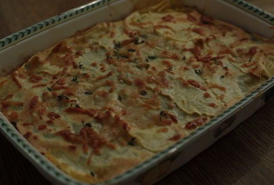 Лазанья с грибами, козьим сыром и шпинатом