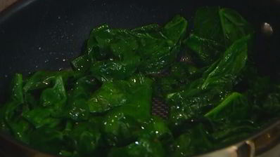 лазанья с грибами, козьим сыром и шпинатом