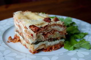 Лазанья с индейкой и шпинатом