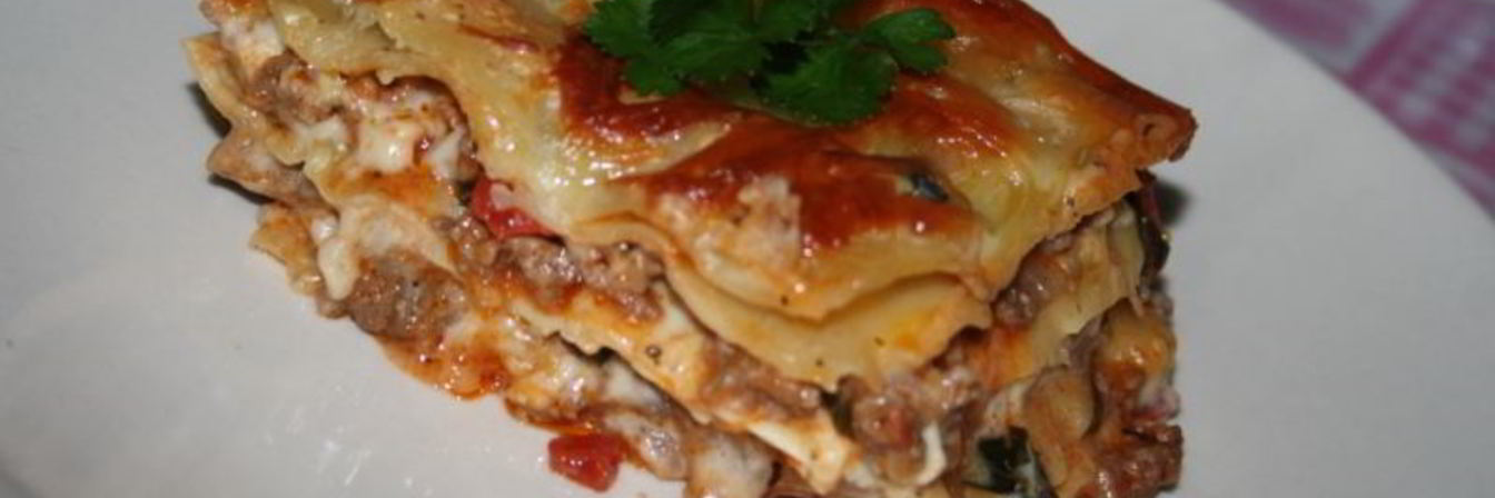 Лазанья с мясным фаршем и базиликом