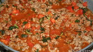 лазанья с мясным фаршем и базиликом