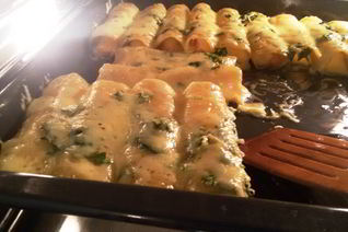 Каннеллони со слабосоленой семгой