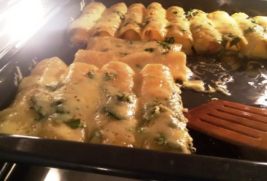 Каннеллони со слабосоленой семгой